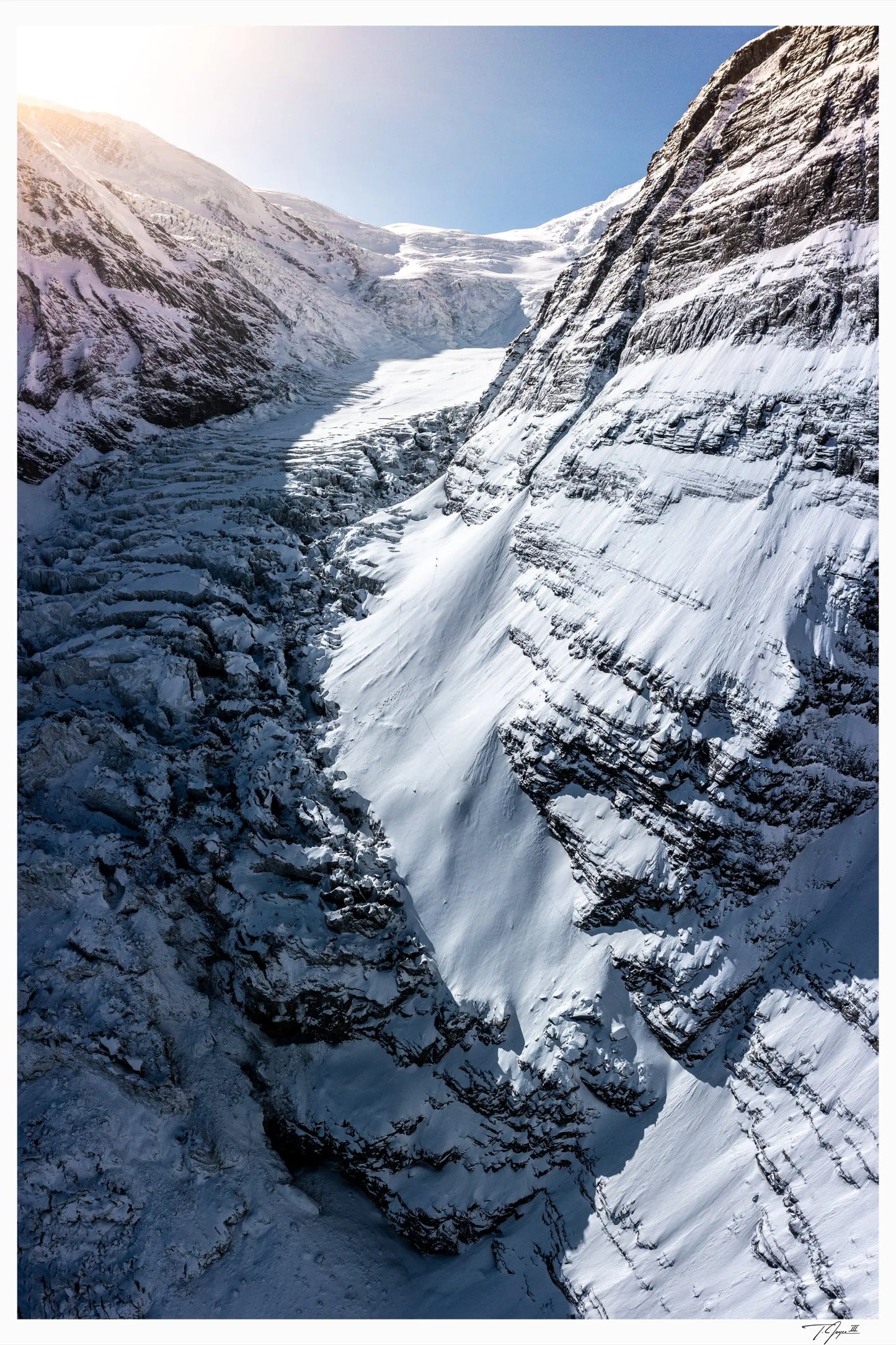 Glacier Valley - Tommy Joyce