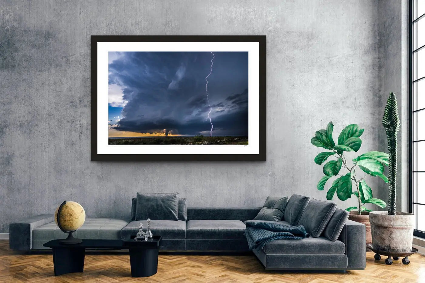 Tornado Lightning - Tommy Joyce