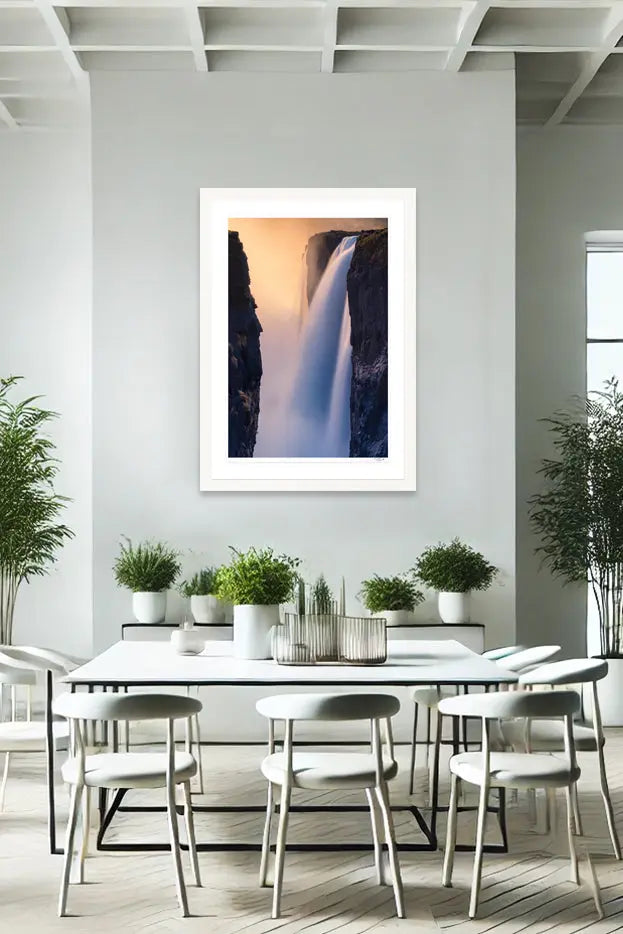 Victoria's Mist - Tommy Joyce