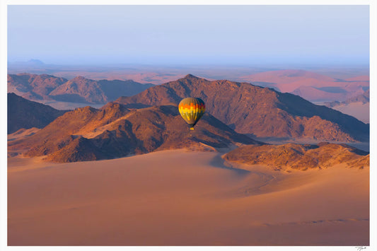 Floating Mountains - Tommy Joyce