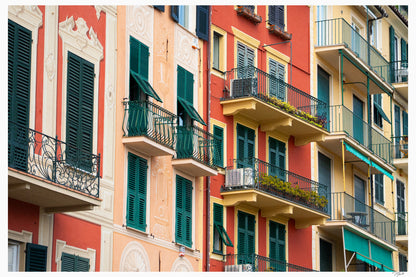 Fleeting Facade